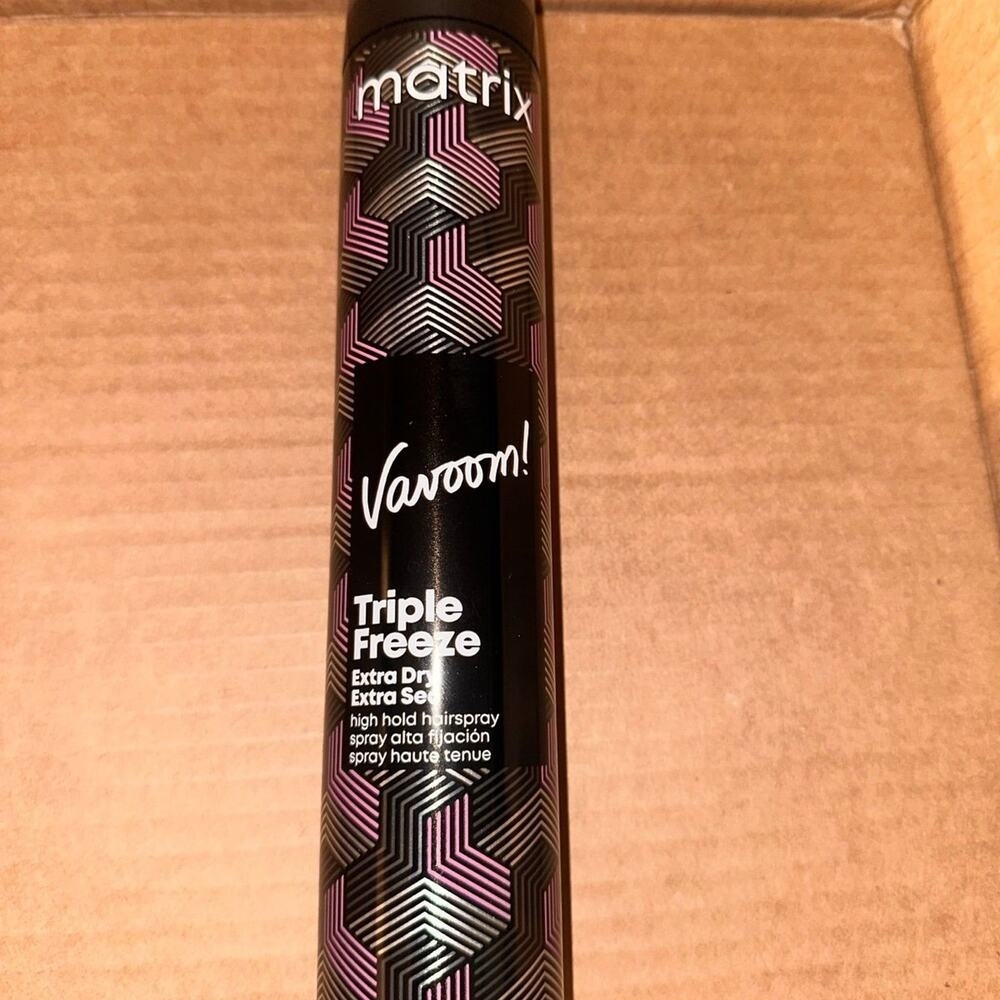 Matrix Vavoom Triple Freeze Extra Dry High Hold Hairspray Maximum Control hair